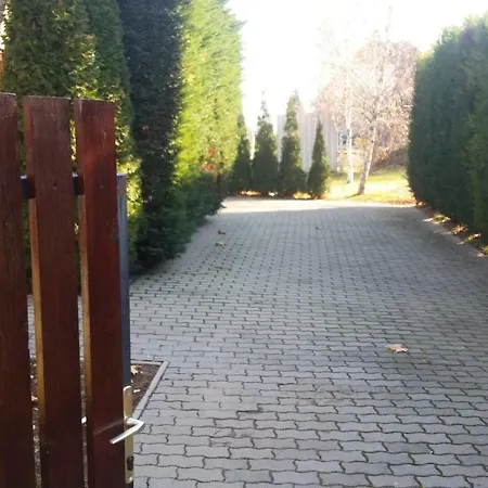 Apartment Rozsa Ueduelohaz