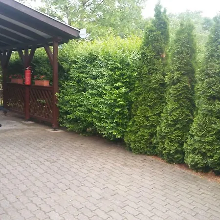 Rozsa Ueduelohaz Apartment Tiszafured