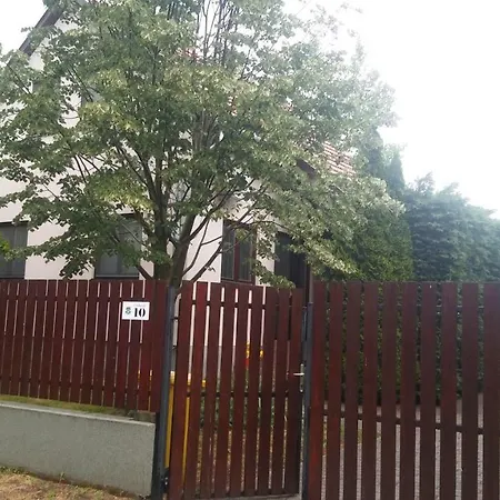 Rozsa Ueduelohaz * Tiszafured