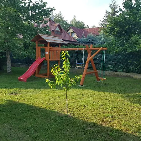 Apartment Rozsa Ueduelohaz Tiszafured