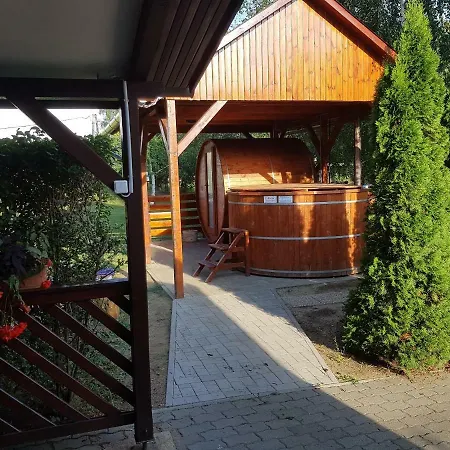 Rozsa Ueduelohaz Tiszafüred